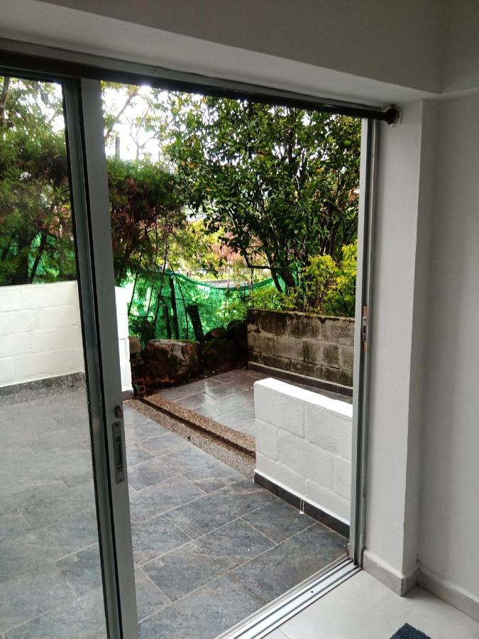 Bird House - Apartament Jardin Bagian luar foto
