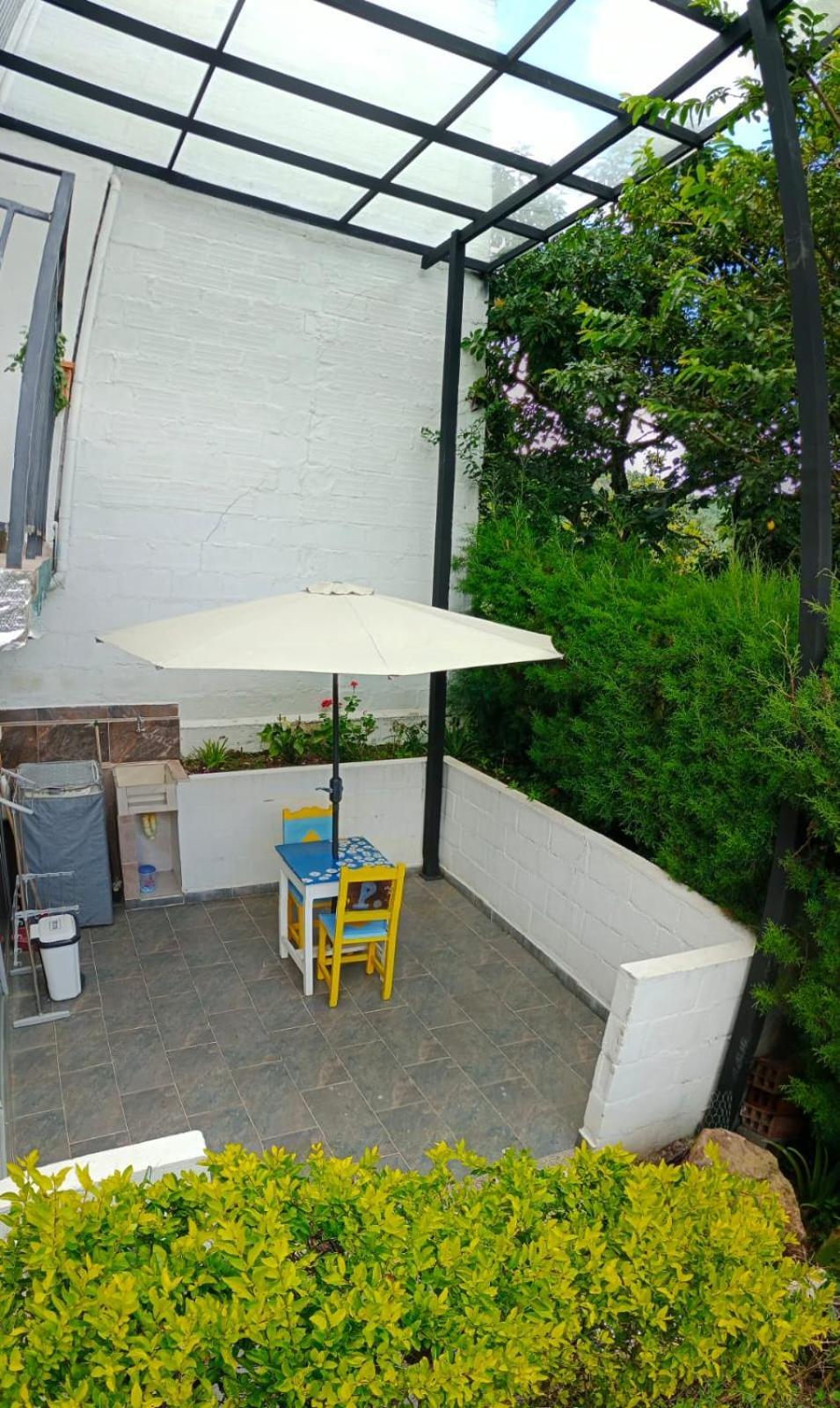 Bird House - Apartament Jardin Bagian luar foto